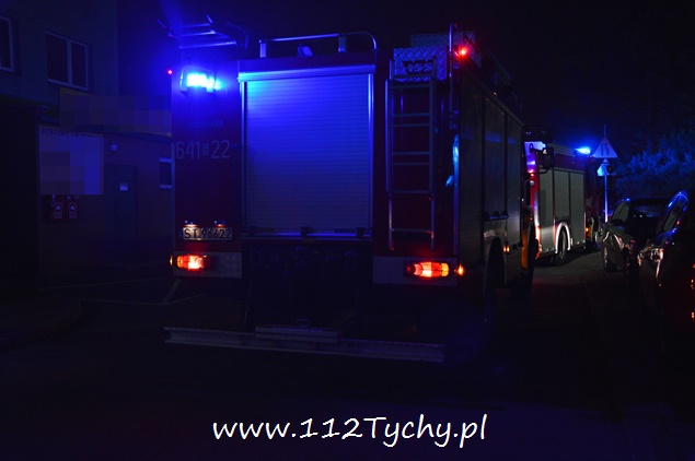 POŻAR NA DACHU BUDYNKU PRZY ULICY WIENIAWSKIEGO POŻAR NA DACHU BUDYNKU PRZY ULICY WIENIAWSKIEGO