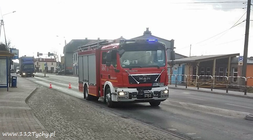 ZDERZENIE CZTERECH SAMOCHODÓW NA WARSZAWSKIEJ W BIERUNIU ZDERZENIE CZTERECH SAMOCHODÓW NA WARSZAWSKIEJ W BIERUNIU