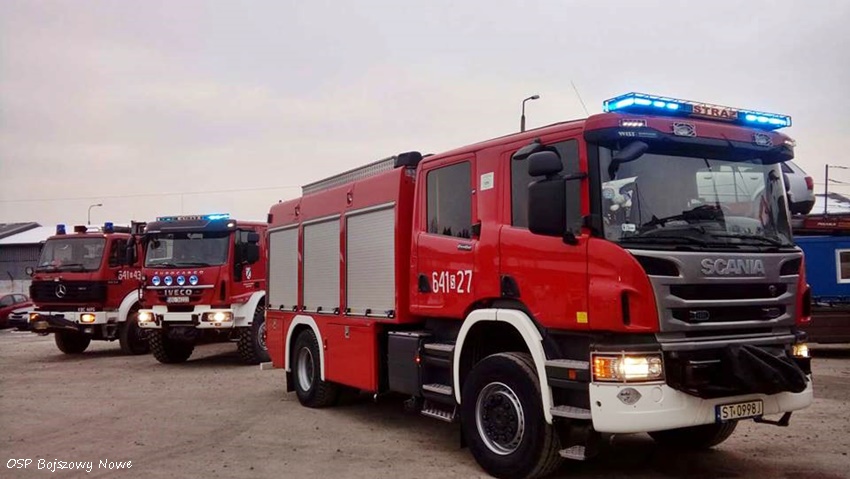 WYPADEK NA TERENIE ZAKŁADU PRZY ŚWIERCZYNIECKIEJ W BIERUNIU - INTERWENCJA LPR WYPADEK NA TERENIE ZAKŁADU PRZY ŚWIERCZYNIECKIEJ W BIERUNIU - INTERWENCJA LPR