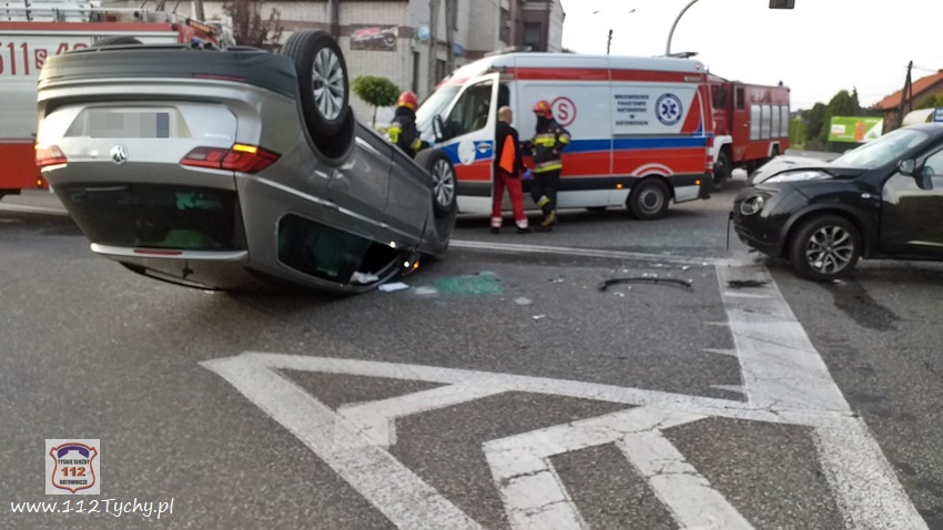 ZDERZENIE DWÓCH OSOBÓWEK W GOSTYNI ZDERZENIE DWÓCH OSOBÓWEK W GOSTYNI