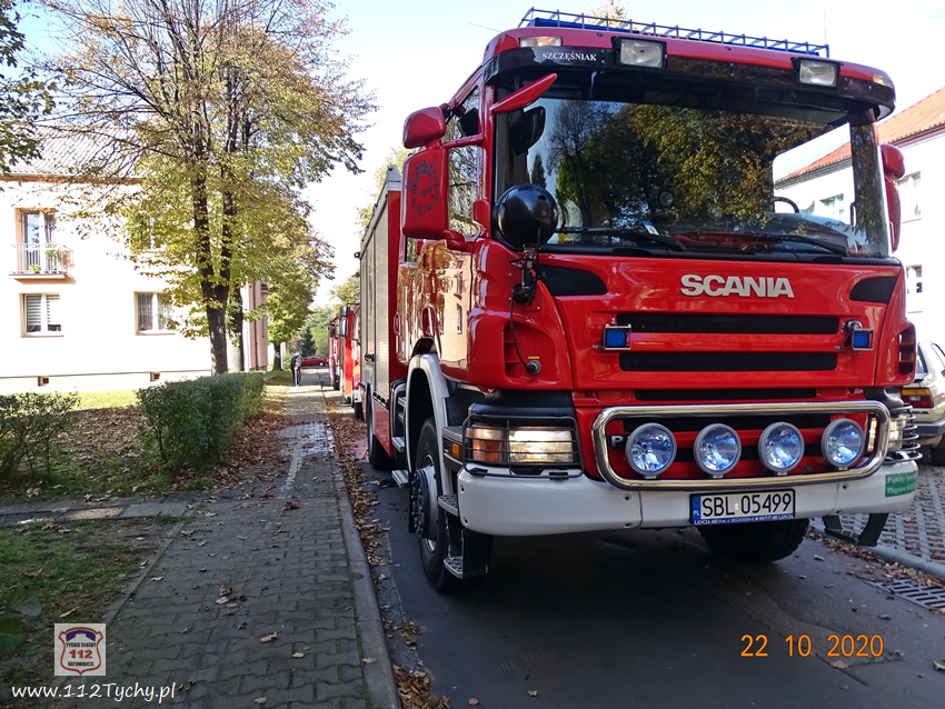 POŻAR PIWNICY W BUDYNKU WIELORODZINNYM PRZY UL. CHEMIKÓW W BIERUNIU POŻAR PIWNICY W BUDYNKU WIELORODZINNYM PRZY UL. CHEMIKÓW W BIERUNIU