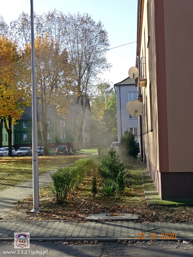 POŻAR PIWNICY W BUDYNKU WIELORODZINNYM PRZY UL. CHEMIKÓW W BIERUNIU POŻAR PIWNICY W BUDYNKU WIELORODZINNYM PRZY UL. CHEMIKÓW W BIERUNIU