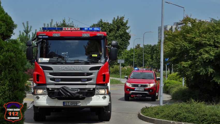 POŻAR NA DACHU RESTAURACJI MCDONALD'S PRZY AL. BIELSKIEJ POŻAR NA DACHU RESTAURACJI MCDONALD'S PRZY AL. BIELSKIEJ