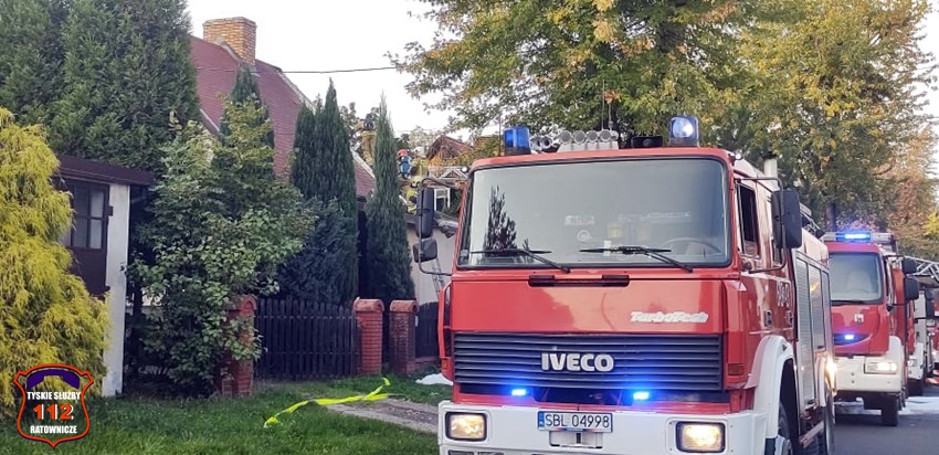 POŻAR DOMU PRZY UL. GRUNWALDZKIEJ W LĘDZINACH POŻAR DOMU PRZY UL. GRUNWALDZKIEJ W LĘDZINACH