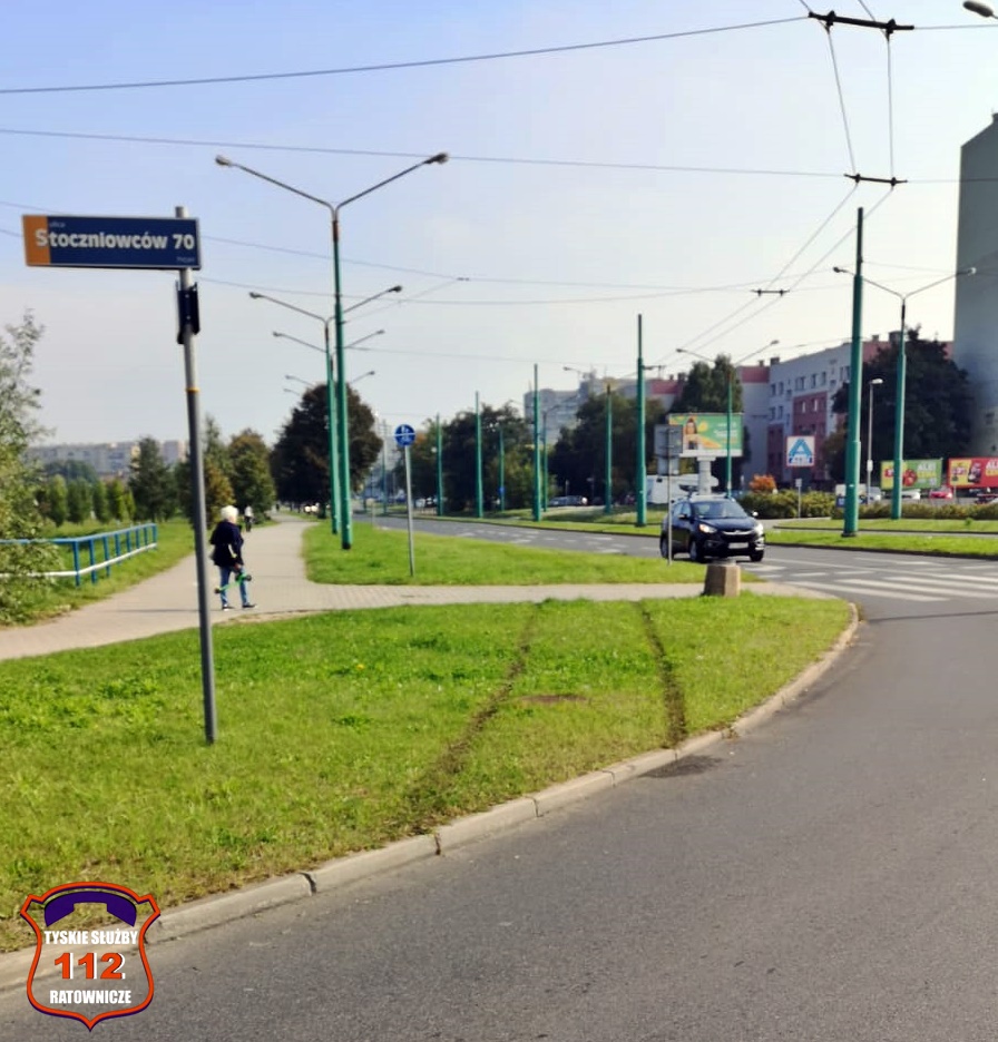 ZDARZENIE DROGOWE NA RONDZIE ŻWAKOWSKIM ZDARZENIE DROGOWE NA RONDZIE ŻWAKOWSKIM
