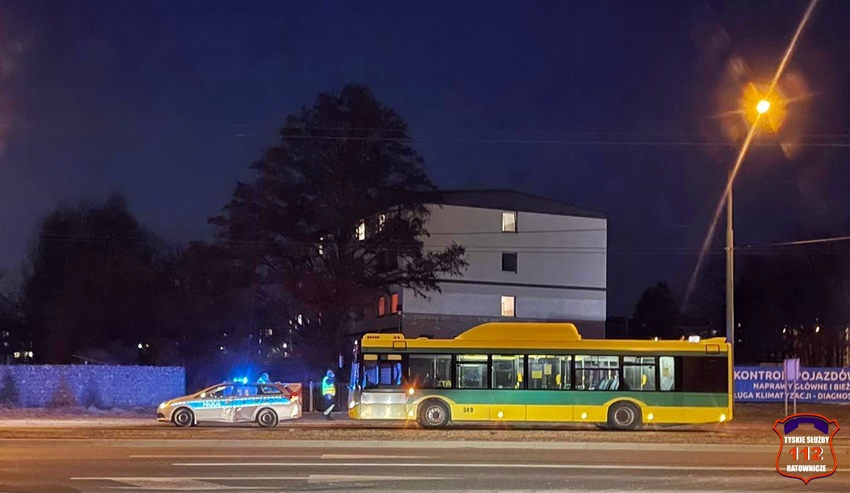 KOLIZJA RADIOWOZU POLICJI Z AUTOBUSEM KOMUNIKACJI MIEJSKIEJ KOLIZJA RADIOWOZU POLICJI Z AUTOBUSEM KOMUNIKACJI MIEJSKIEJ