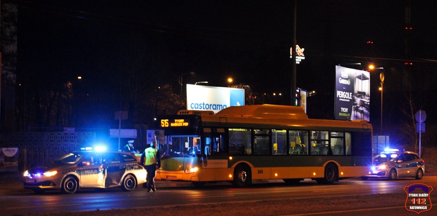 KOLIZJA RADIOWOZU POLICJI Z AUTOBUSEM KOMUNIKACJI MIEJSKIEJ KOLIZJA RADIOWOZU POLICJI Z AUTOBUSEM KOMUNIKACJI MIEJSKIEJ