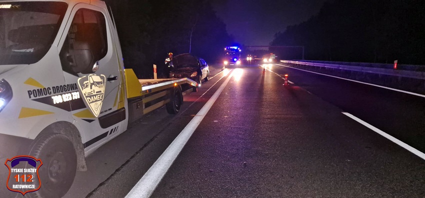 OSOBÓWKA UDERZYŁA W BARIERY NA TRASIE S1 OSOBÓWKA UDERZYŁA W BARIERY NA TRASIE S1