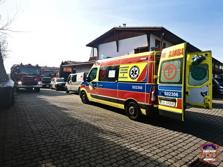 ZASŁABNIĘCIE DWÓCH OSÓB W JEDNEJ Z FIRM PRZY UL. JAŚKOWICKIEJ ZASŁABNIĘCIE DWÓCH OSÓB W JEDNEJ Z FIRM PRZY UL. JAŚKOWICKIEJ