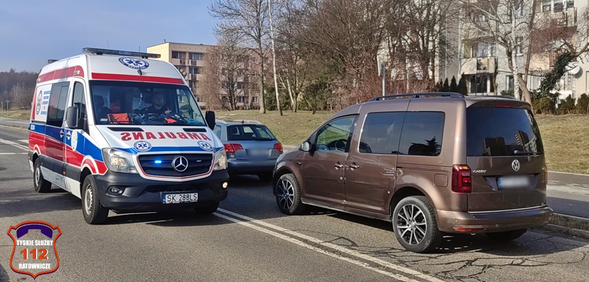ZASŁABNIĘCIE DWÓCH OSÓB W JEDNEJ Z FIRM PRZY UL. JAŚKOWICKIEJ ZASŁABNIĘCIE DWÓCH OSÓB W JEDNEJ Z FIRM PRZY UL. JAŚKOWICKIEJ