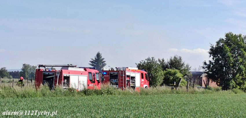 POŻAR NA BUDOWIE DOMU PRZY UL. POLNEJ W BOJSZOWACH POŻAR NA BUDOWIE DOMU PRZY UL. POLNEJ W BOJSZOWACH