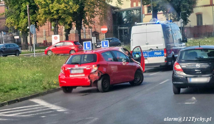 KOLIZJA DWÓCH TOYOT NA AL. BIELSKIEJ KOLIZJA DWÓCH TOYOT NA AL. BIELSKIEJ