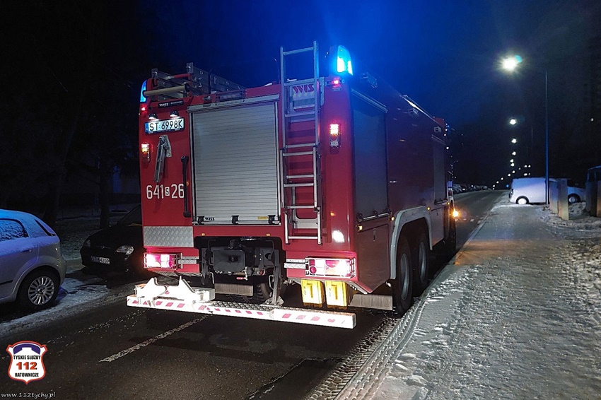 PRZYPALONA POTRAWA W JEDNYM Z MIESZKAŃ W BUDYNKU WIELORDZONNYM PRZY UL. NAŁKOWSKIEJ 48 PRZYPALONA POTRAWA W JEDNYM Z MIESZKAŃ W BUDYNKU WIELORDZONNYM PRZY UL. NAŁKOWSKIEJ 48
