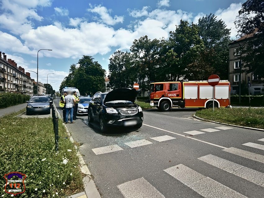 ZDERZENIE DWÓCH OSOBÓWEK NA AL. BIELSKIEJ ZDERZENIE DWÓCH OSOBÓWEK NA AL. BIELSKIEJ